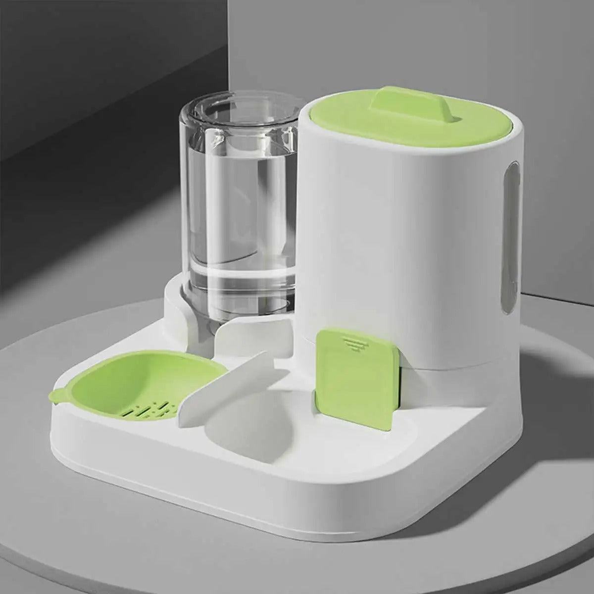 Feeding & Hydration Station